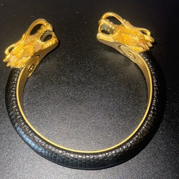 🛑🛑SOLD Men’s Dragon Head Bracelet - Picture 3 of 15